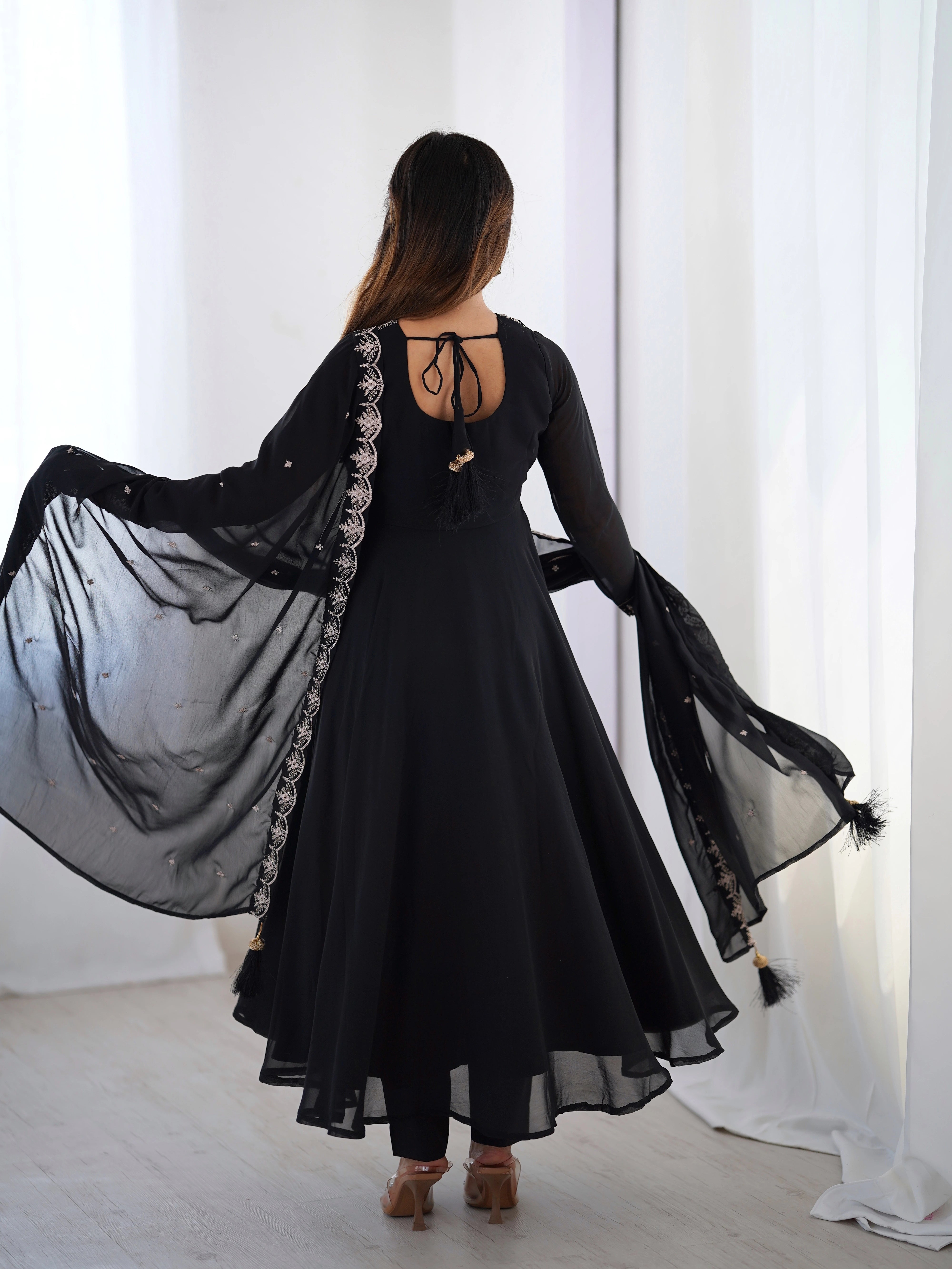 Black Zari Embroidery Fox Georgette Suit - kalyanja